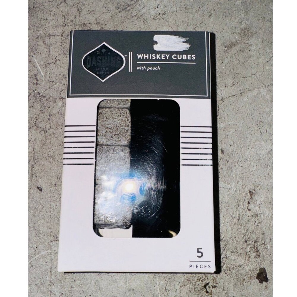 Dashing Fine Gifts 4 Whiskey Cubes with 1 Pouch Chill Your Spirits Gray Black